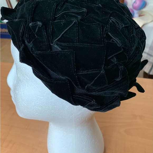 Vintage old 40-50’s woman’s hat velvet Cecile original New York - Picture 2 of 5